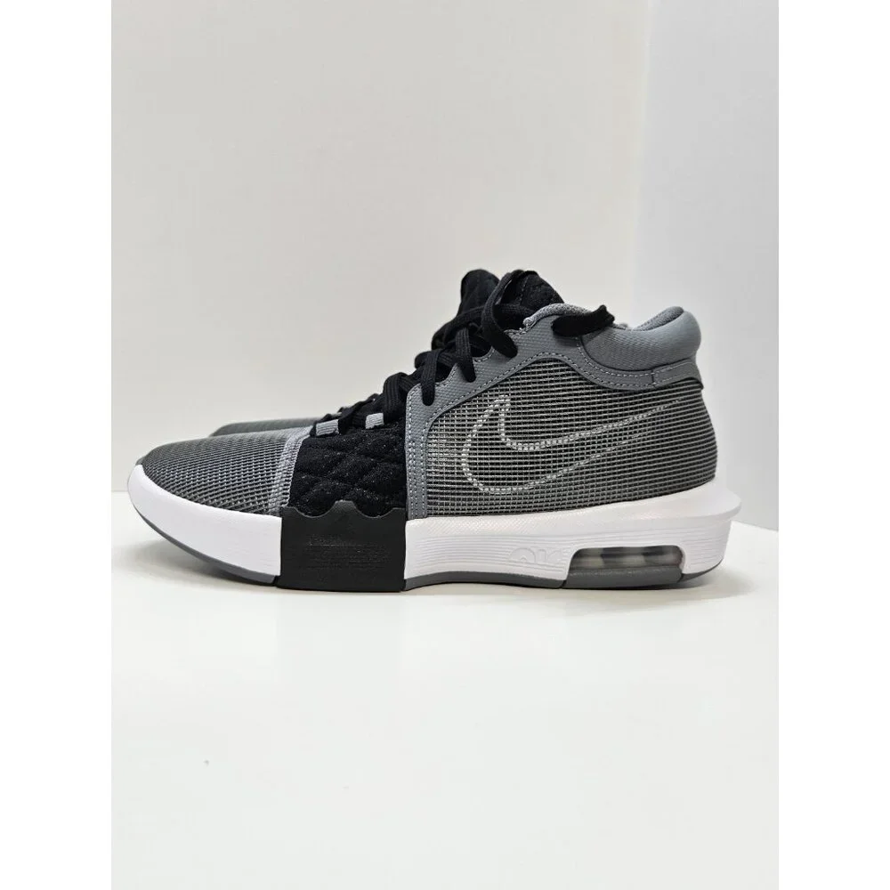 Nike lebron witness
